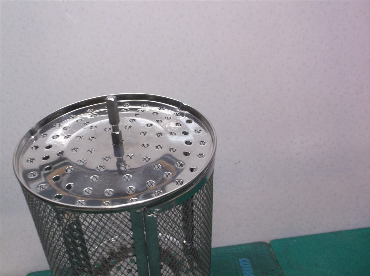 round frying basket from CHEFMAN RJ3810RDOV2 Chefman 10L Digital Ai