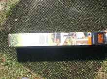 GH900 Black & Decker 14" Corded Electric String Trimmer / Edger