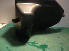 DIRT BIKE WITH CENTER FUEL SUPPLY 10.5" X 8" X 6.5" with cap