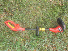 Homelite 13 in. 4 Amp Straight Electric String Trimmer Model UT41112A SN: BM12436D130650