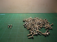 Midwest Fastener Assorted Lot Of 10 x 5/8 & 10 1\2sLotted Head Washer Steel Metal Screws Zinc