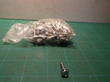 Midwest Fastener Lot Of 100 8 x 3/4 Slotted Head Washer Steel Metal Screws Zinc