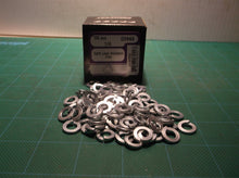 Midwest Fastener Lot Of 180 1/4 Zinc Split Lock Washers
