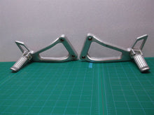 Foot Pegs And Mounting Brackets For Chinese ATV Dirt Bike Go Kart Motorcycle