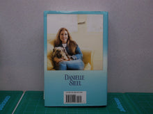 Sisters - HardCover By Steel, Danielle ISBN 978-0-385-34022-9