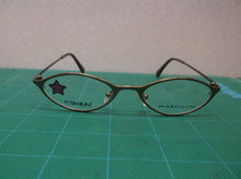 Marchon Titanium M9047 272 47-18 130 Eyeglass Frame