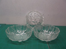 Set Of 3 5.5" frosted bowls