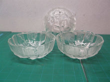 Set Of 3 5.5" frosted bowls