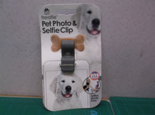 Pet Photo & Selfie Clip From Treatie,