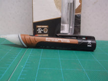 Southwire 40116N Non Contact Voltage Detector