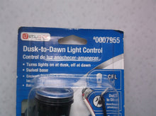 Utilitech 0007955 Dusk To Dawn Light Control Model TL-115