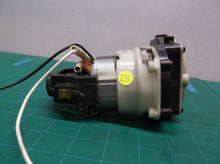Motor & Gear Box Off a UT44110b Homelite 17" Hedge Trimmer