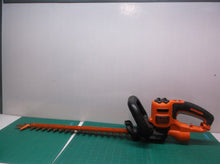 Black & Decker BEHTS300 20-Inch 3.8-Amp Electric Saw Blade Hedge Trimmer