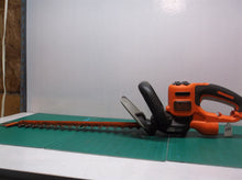 Black & Decker BEHTS300 20-Inch 3.8-Amp Electric Saw Blade Hedge Trimmer 32X9X10
