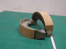 Brake Shoe Set 126.5 x 123.5 x 28.5 No Springs For Chinese ATV Dirt Bike Motorcycle