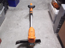 Black & Decker GH900 14-Inch 6.5-Amp Electric String Trimmer / Edger 38x8x12