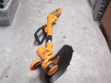 Black & Decker GH900 14-Inch 6.5-Amp Electric String Trimmer / Edger 38x8x12