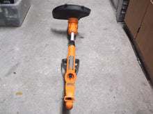 Black & Decker GH900 14-Inch 6.5-Amp Electric String Trimmer / Edger 38x8x12