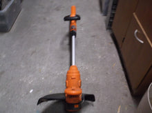Black & Decker GH900 14-Inch 6.5-Amp Electric String Trimmer / Edger 38x8x12