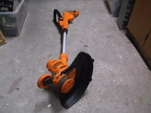 Black & Decker GH900 14-Inch 6.5-Amp Electric String Trimmer / Edger 38x8x12