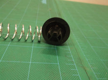 BUTTON 90554396-01N, SPRING 90559866, BUTTON 90556608 off B&D GH900 Trimmer
