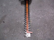Black & Decker BEHTS300 20-Inch 3.8-Amp Electric Saw Blade Hedge Trimmer