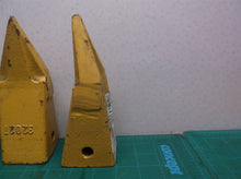 5 9W8209 Tip-Center Sharp Fits Caterpillar 416 416B 416C 426 426B 426C 428 428B