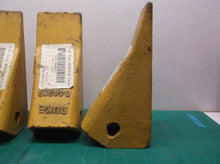 (4) 442686A1 POINT BUCKET TOOTH for Case D129198 D95468 L32089 R26686 R31212