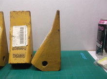 (4) 442686A1 POINT BUCKET TOOTH for Case D129198 D95468 L32089 R26686 R31212