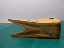 Aftermarket tooth 1010708 twin tiger tooth