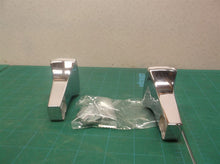 MOEN- P5050 Toilet Paper Holder Chrome Silver***missing tube roll***