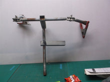 Holding bracing clamping tool