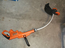 B&D GH3000 High Perf 14-Inch 7.5-Amp Electric curved String Trimmer 44x15x5