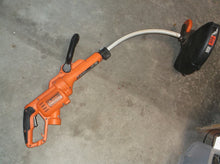 B&D GH3000 High Perf 14-Inch 7.5-Amp Electric curved String Trimmer 44x15x5