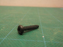 Screw Plastic Thd Form M3.5X19 T15 #DWB-330019-04 off a B&D LST560 trimmer