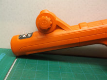 Upper housing w springs buttons off B&D LST220 20V 12 Inch Trimmer/Edger
