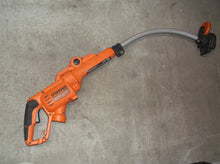 Power head only no handle spool cap or guard B&D GH3000 14 Inch Trimmer/Edger
