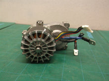 313244001 MOTOR & GEAR BOX ASSEMBLY off a Ryobi RY40007 Power Head