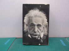 Einstein : The Life and Times Paperback Ronald W. Clark 0380721481