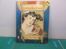 FORBIDDEN DOOR (PICTURE PUFFINS) By Marilee Heyer