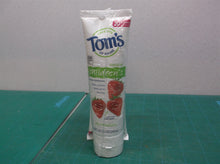 Tom's of Maine Children's Fluoride Toothpaste Silly Strawberry 5.1 Oz Pack of 3