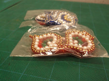 Handicraft Diwali 6 Pcs Set Acrylic Rangoli Alpana (red & blue)