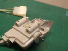 Washing Machine Lid Switch (Fits most washing machines)