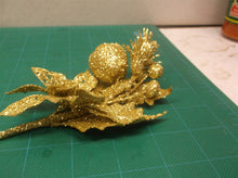 Christmas 8 piece golden Artificial flowers
