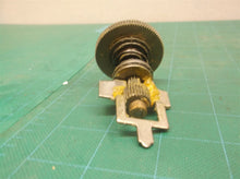 211016-2 B Bearing, 226233-1 Spur Gear, 226062-2 Gear off a Makita 6095d DRILL