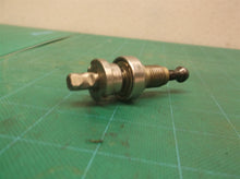 605256-01 Reverse Thread Screw & 392095-00 Spindle Assy w GRINDING Dewalt DW959
