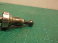 605256-01 Reverse Thread Screw & 392095-00 Spindle Assy w GRINDING Dewalt DW959
