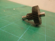 449486-00SV Gear & Pinion off a DEWALT DW130V SPADE HANDLE DRILL