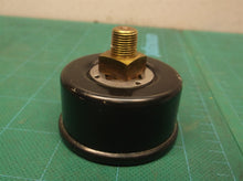 Pressure gauge 0-15 psi 0-1 kPa bar made in Holland