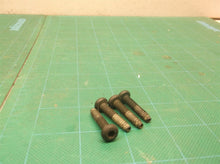 89041033083 SCREW M4X16mm TORX T20 x4 off a Ryobi P770ID 18 Volt Wet/Dry Vac